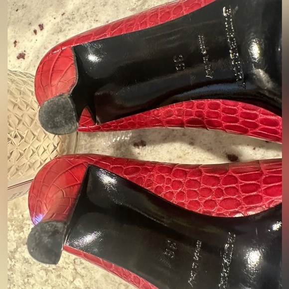 Burberry red crocodile heels size 36 - Picture 7 of 8